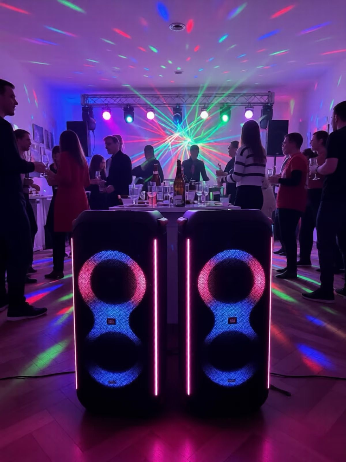 JBL PartyBox 710 – Für mittelgroße Events – 800W mit Club-Lichtshow mieten – Bild 4
